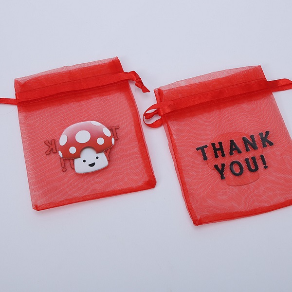 우아하고 전문적으로 보이는 Organza Drawstring 가방을 만드는 방법